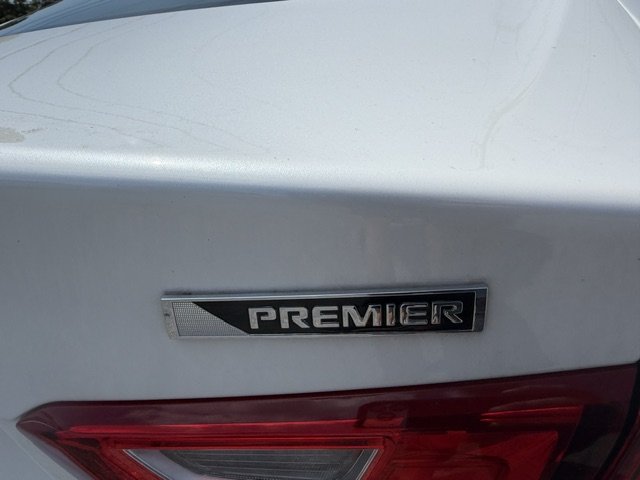 2016 Chevrolet Malibu 2LZ Premier - Photo 8