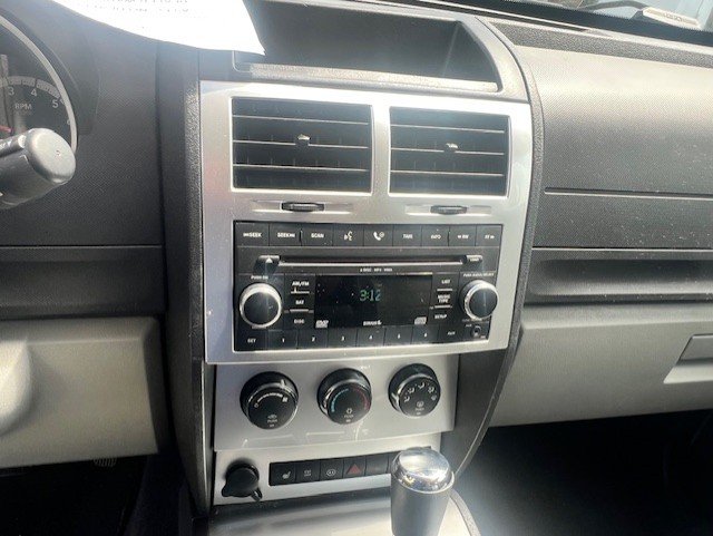 2008 Dodge Nitro SLT - Photo 12