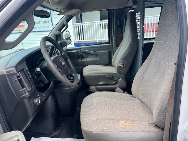 2017 GMC Savana Cargo Work Van - Photo 12