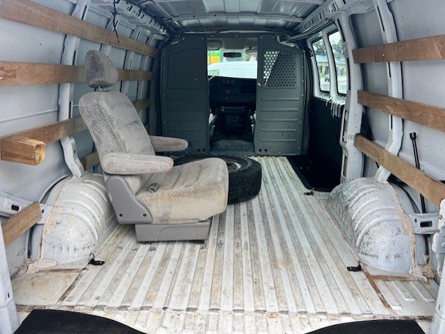 2017 GMC Savana Cargo Work Van - Photo 7