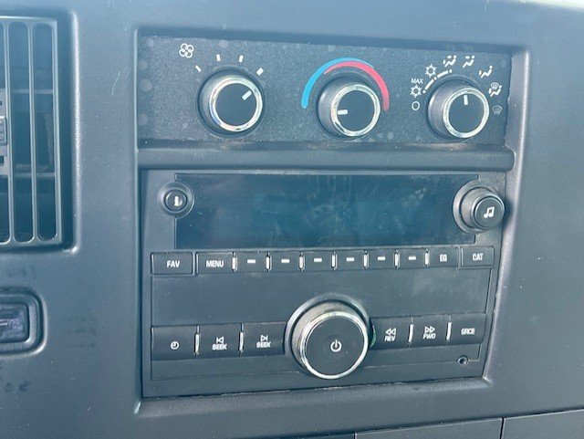 2017 GMC Savana Cargo Work Van - Photo 14