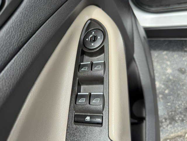 2019 Ford Escape SEL - Photo 12